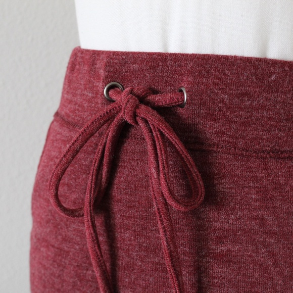 Flecked Burgundy High-Waisted Athleisure Skirt - Picture 2 of 8